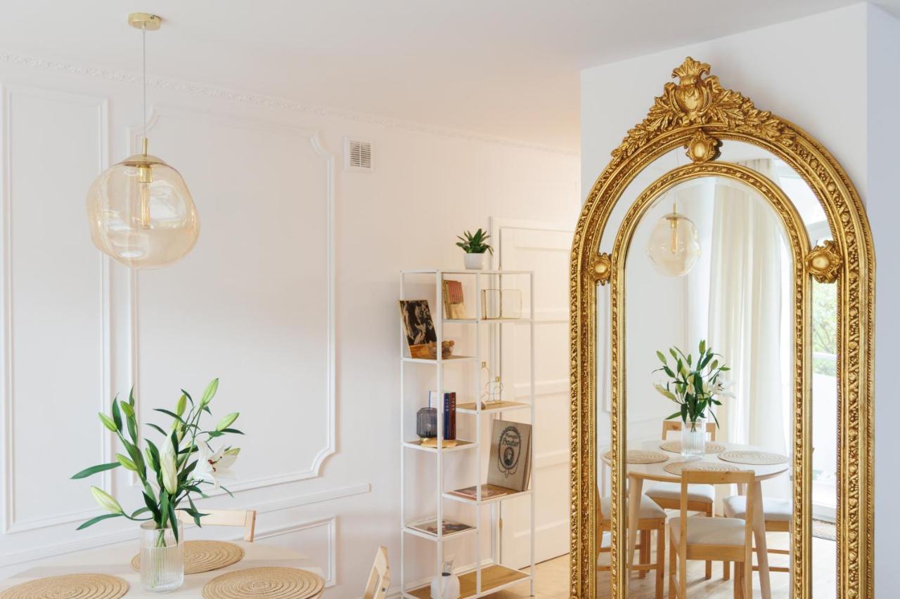 Maison Bruehl - Apartamenty Przy Ogrodzie Saskim Varşovia Exterior foto